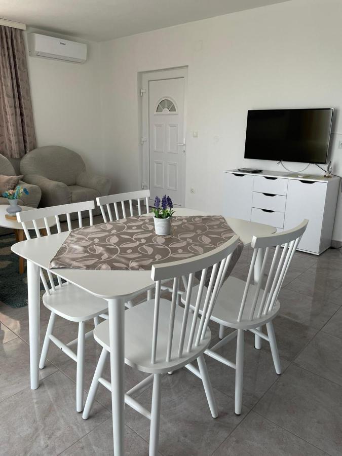 Apartmani Mateja Kastela Exterior photo